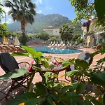 Mountain Valley אולודניץ